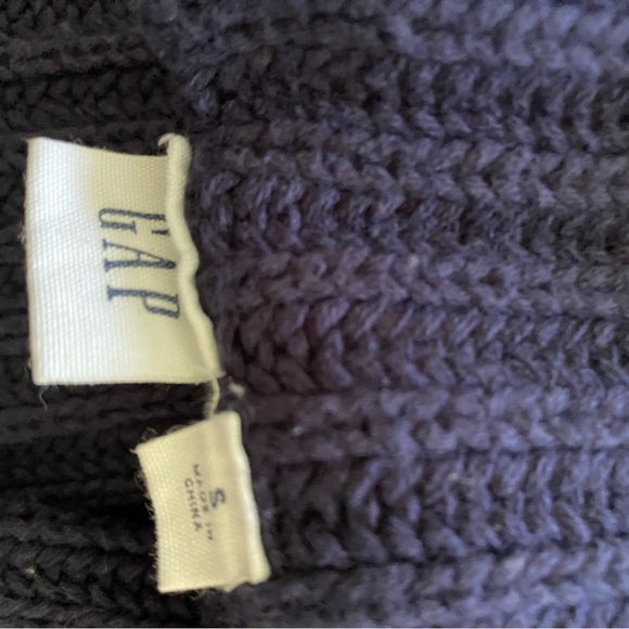 Gap ribbed sweater. Winter weight cotton. - Picture 4 of 5